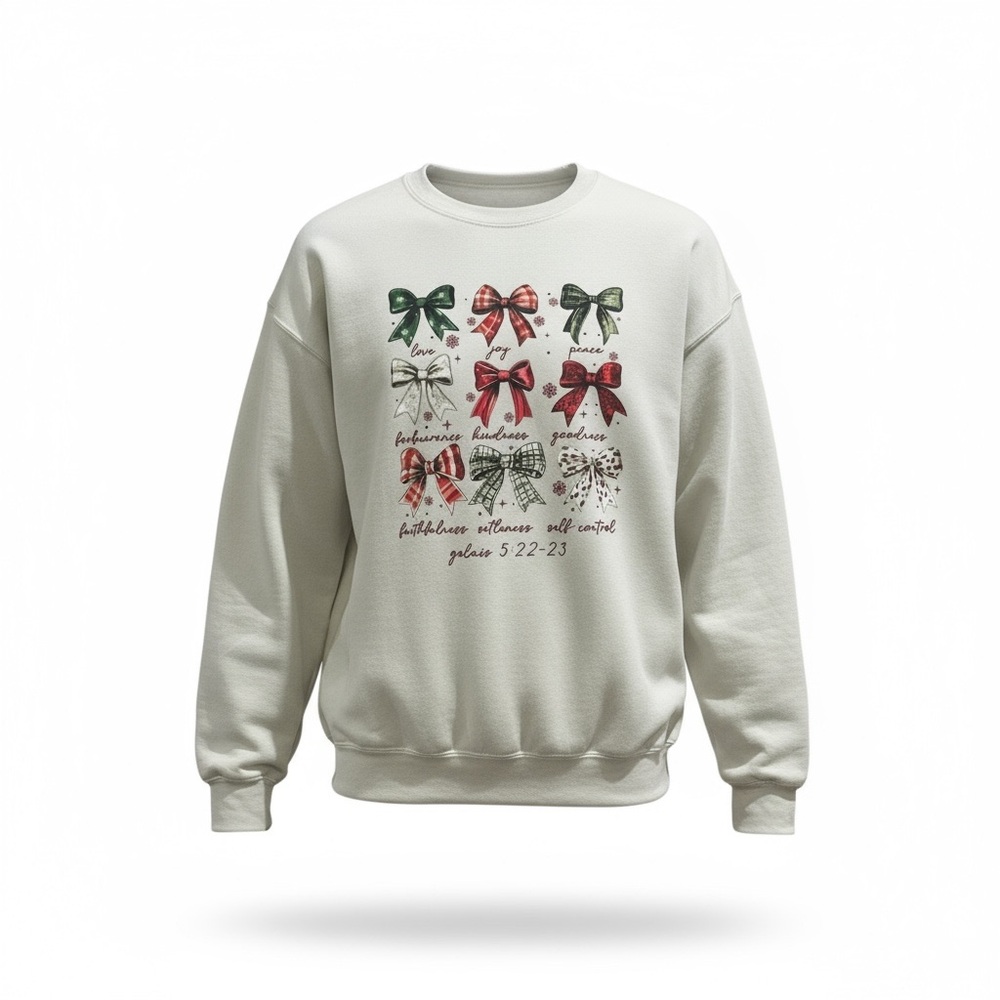 Women’s Gildan Christmas Sweater 
Size XL